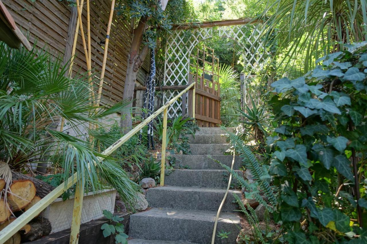 Studio Grotte Des Fees Hyères Exterior foto