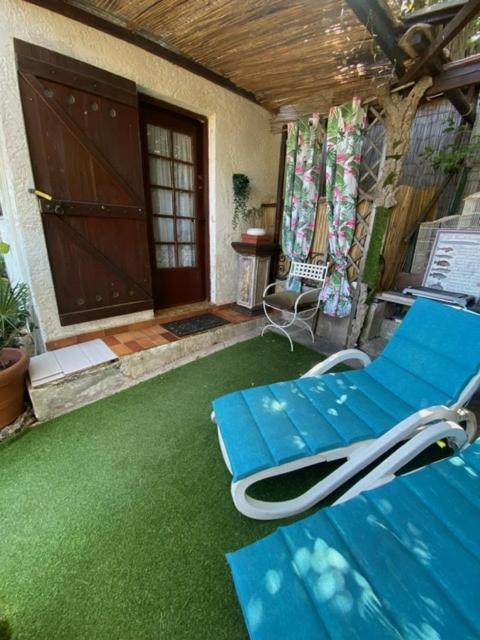 Studio Grotte Des Fees Hyères Exterior foto